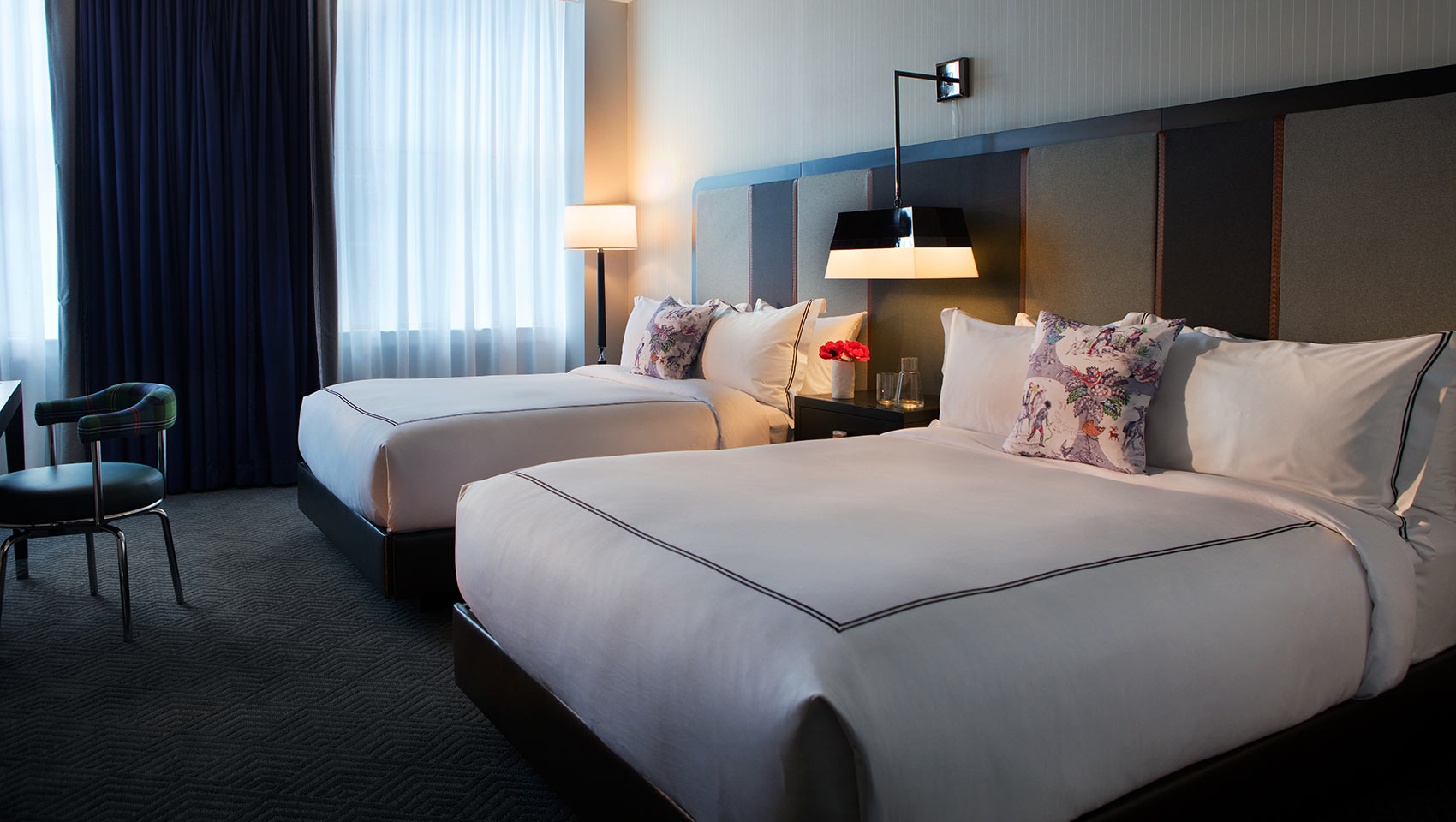 2 Queen guestroom